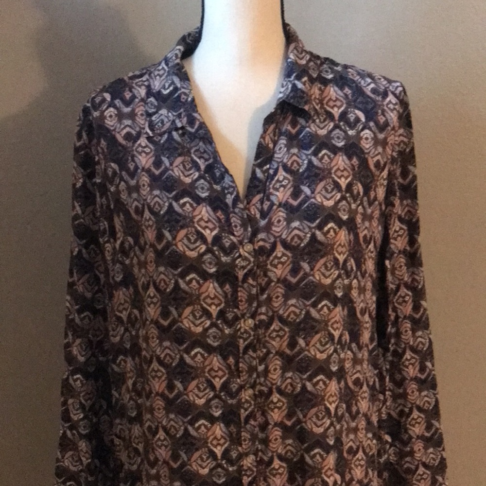 WILD PEARL Button down Tunic. - Picture 3 of 8